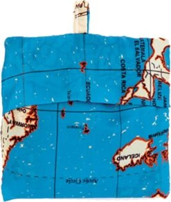 Kikkerland Waszak Voor Op Reis - Wereldkaart Print - Voor Je Vuile Was - Laundry Bag - Travel Accessoire - 17x10 Cm -Huishoudelijke Artikelen Winkel 1019x1200 1