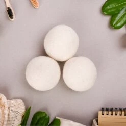 Apeiron Drogerballen - Droogballen - 6 XL Wasbollen - Droger - Duurzaam - Wasmachine - Wasverzachter - Energie Besparen - Zero Waste - Schapenvacht - Wol -Huishoudelijke Artikelen Winkel 1200x1200 772